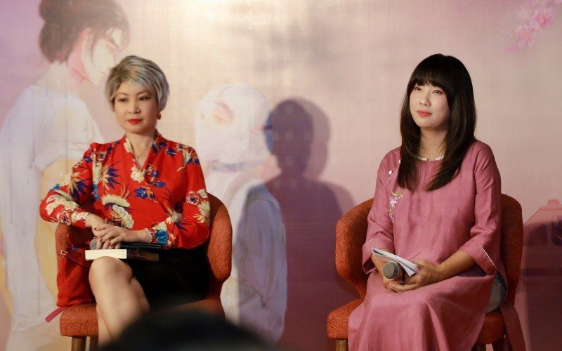 "Mùa hè năm ấy bên em là mãi mãi": Cuốn tiểu thuyết dung dị, ấm áp về tình yêu, nhân sinh giữa đại dịch