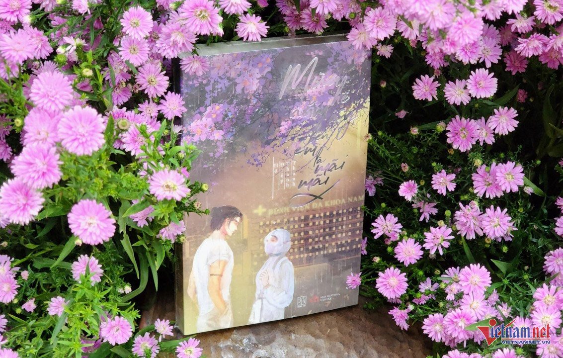 Nữ nhà báo ra mắt tiểu thuyết ngôn tình