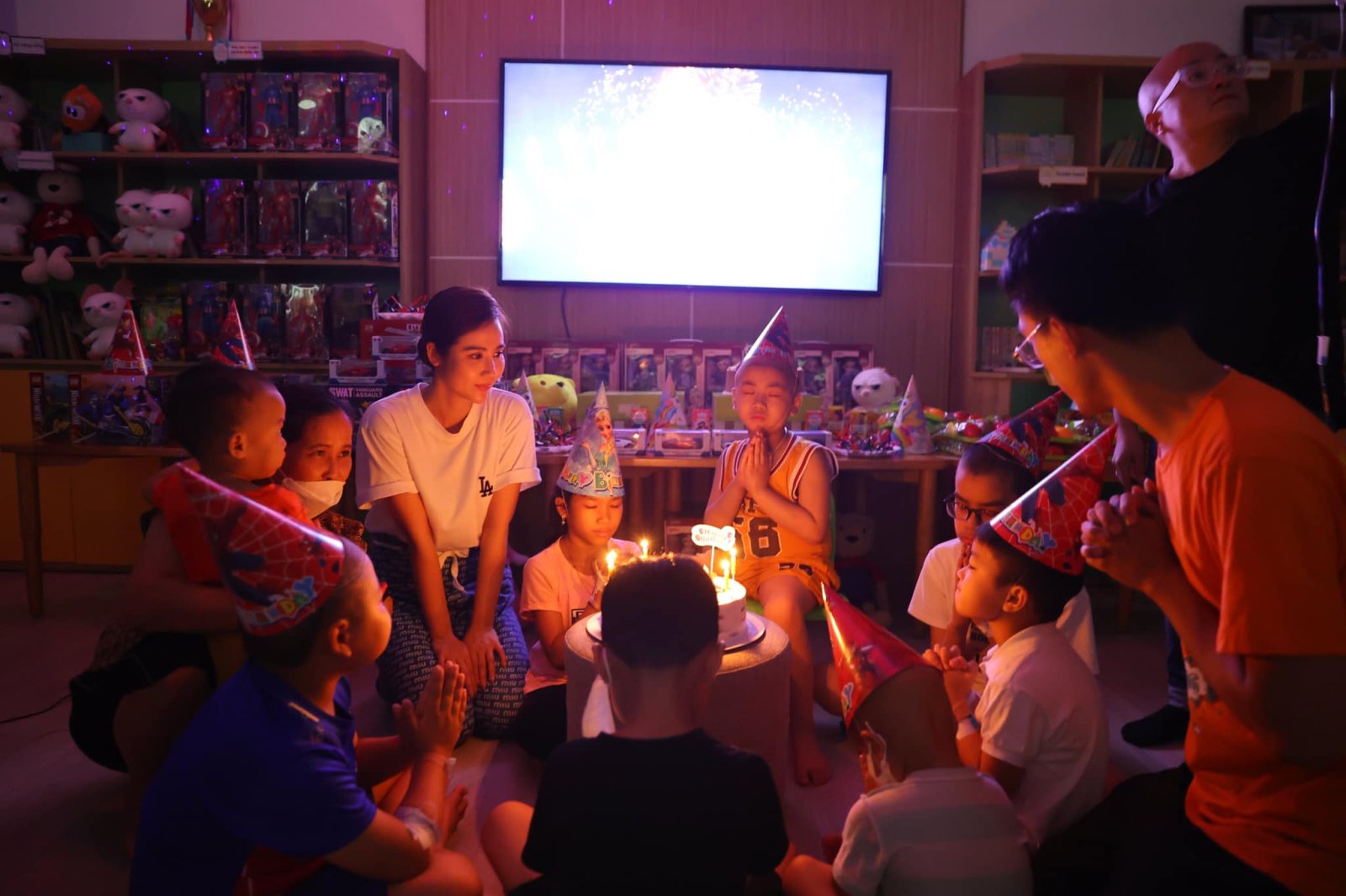 “Tìm em giữa ngàn sao lấp lánh”: Trân trọng những “ngày bình thường“